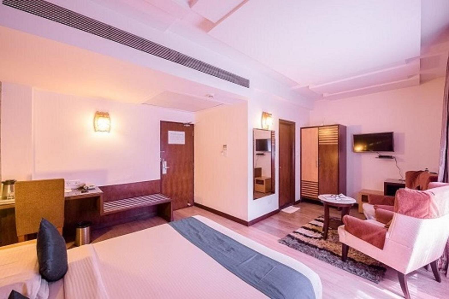 Hotel Silicrest Bangalore Dış mekan fotoğraf