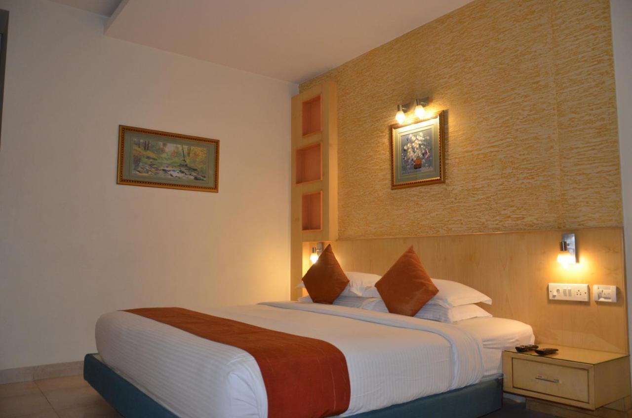Hotel Silicrest Bangalore Dış mekan fotoğraf